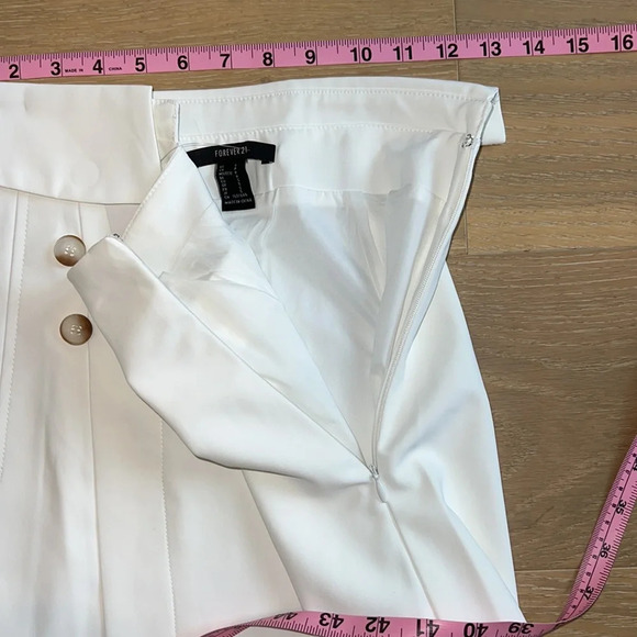 Forever21 White Asymmetrical Pleated School Girl Tiered Button Mini Skirt Small - Picture 14 of 15